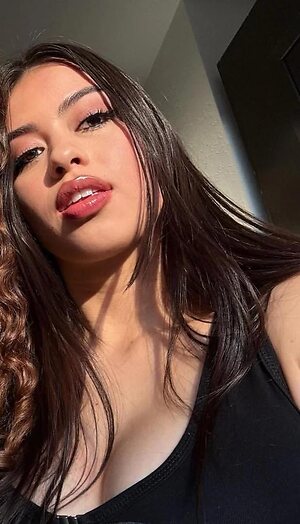 Amber Midthunder leaked photo #76