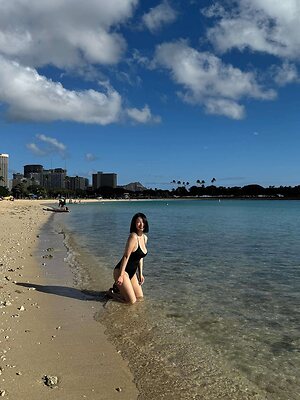 Amber Wang Nude Leaked Photo #28