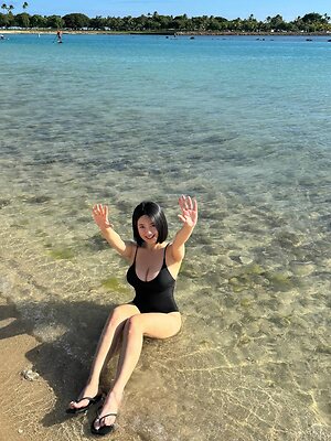 Amber Wang Nude Leaked Photo #32