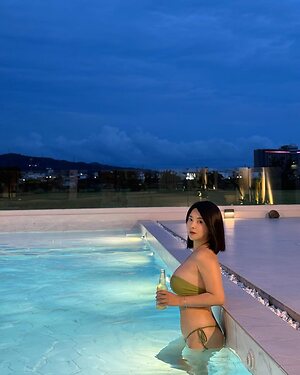 Amber Wang leaked photo #84