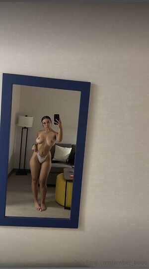 amber_booo leaked photo #3