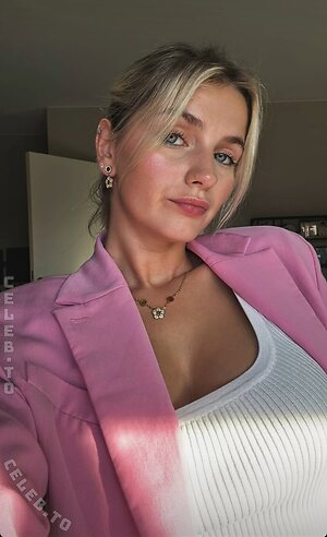 AmberXvd Nude Leaked Photo #27