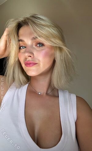 AmberXvd Nude Leaked Photo #37