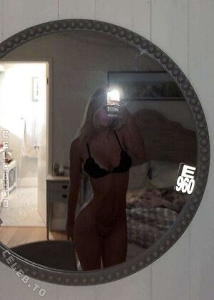 Amelia Pelto leaked photo #19
