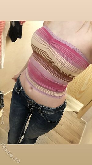 ameliamayl Nude Leaked Photo #2