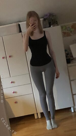 ameliamayl Nude Leaked Photo #3