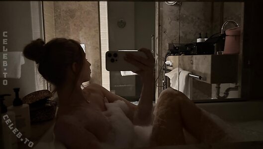 Amelie Dilla photo