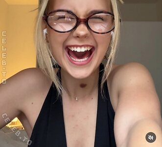 Amelie Kosin leaked photo #8