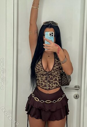 Amelie Sorg / ameliesorg Nude Photos