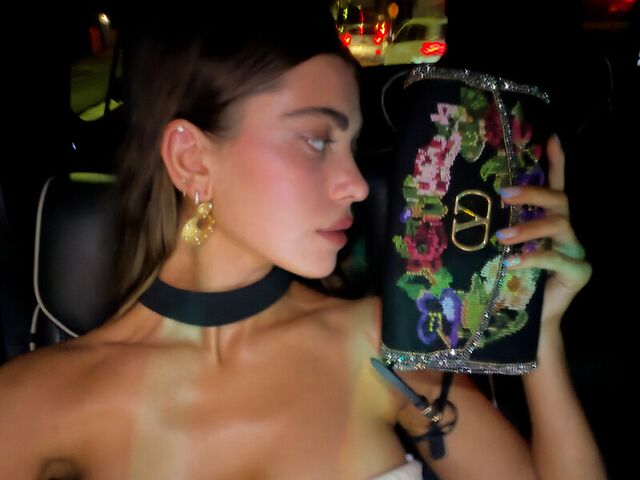 Amelie Zilber leaked photos