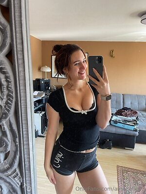 ameliefleur leaked photo #22