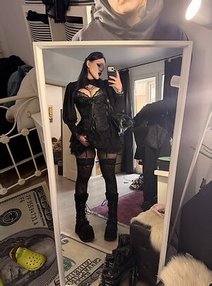 amina moonlight leaked photo #9