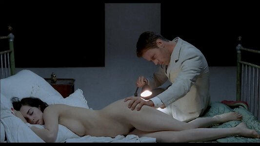 Amira Casar Nude Leaked Photo #41