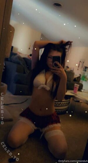 Amxnduh photo