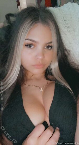 Amxnduh leaked photo #78