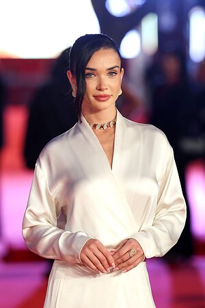 Amy Jackson leaked photo #44