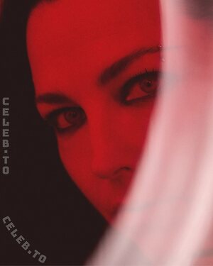 Amy Lee (Evanescence) Nude Leaked Photo #6