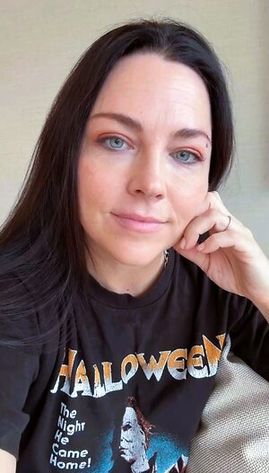 Amy Lee leaked photo #21