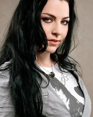 Amy Lee leaked photo #43