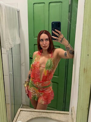 Amy Reis leaked photo #23