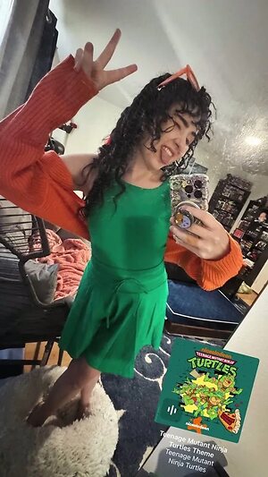 Amy Roberts leaked photo #6