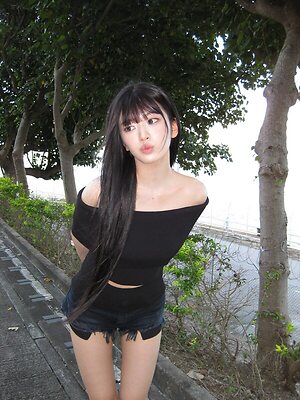 An Yujin leaked photo #6