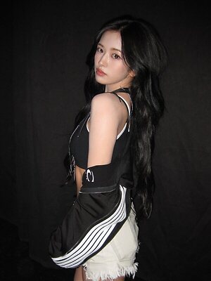 An Yujin leaked photo #9