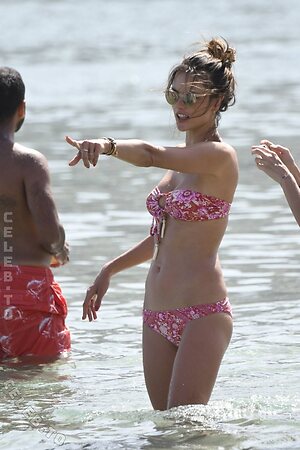 Ana Beatriz Barros leaked photo #176