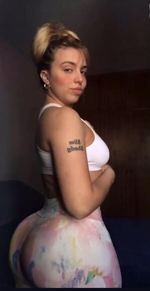 Ana Bolaño leaked photo #7