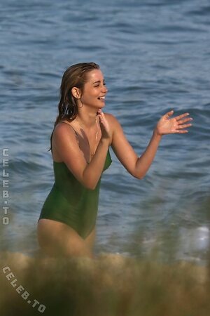 Ana De Armas Nude Leaked Photo #8