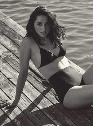 Ana De Armas Nude Leaked Photo #28