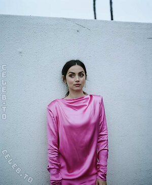 Ana De Armas photo