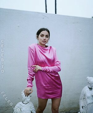 Ana De Armas photo