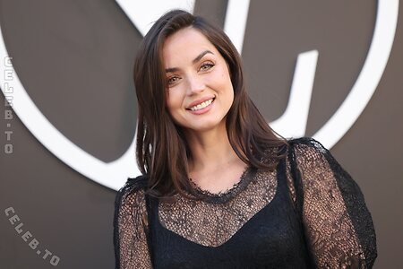 Ana De Armas photo