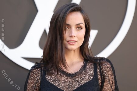 Ana De Armas photo