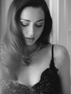 Ana De Armas photo