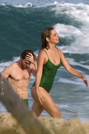 Ana De Armas photo