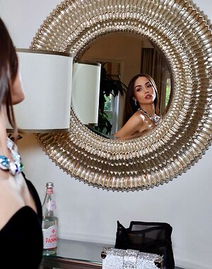 Ana De Armas leaked photos