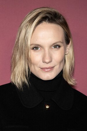 Ana Girardot leaked photo #6