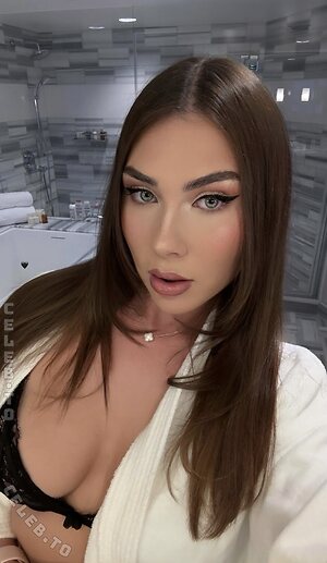 Analena.lz Nude Leaked Photo #7