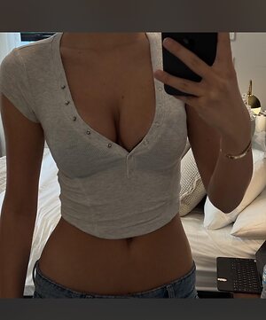 Anasia Sustic leaked photo #11