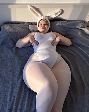 Anastasia KoftaCurvy leaked photo #9