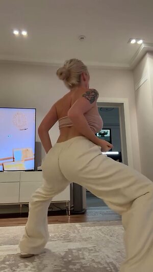 Anastasia Malysheva leaked photo #10