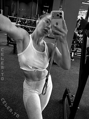 Anastasia Zolotaya Nude Leaked Photo #2