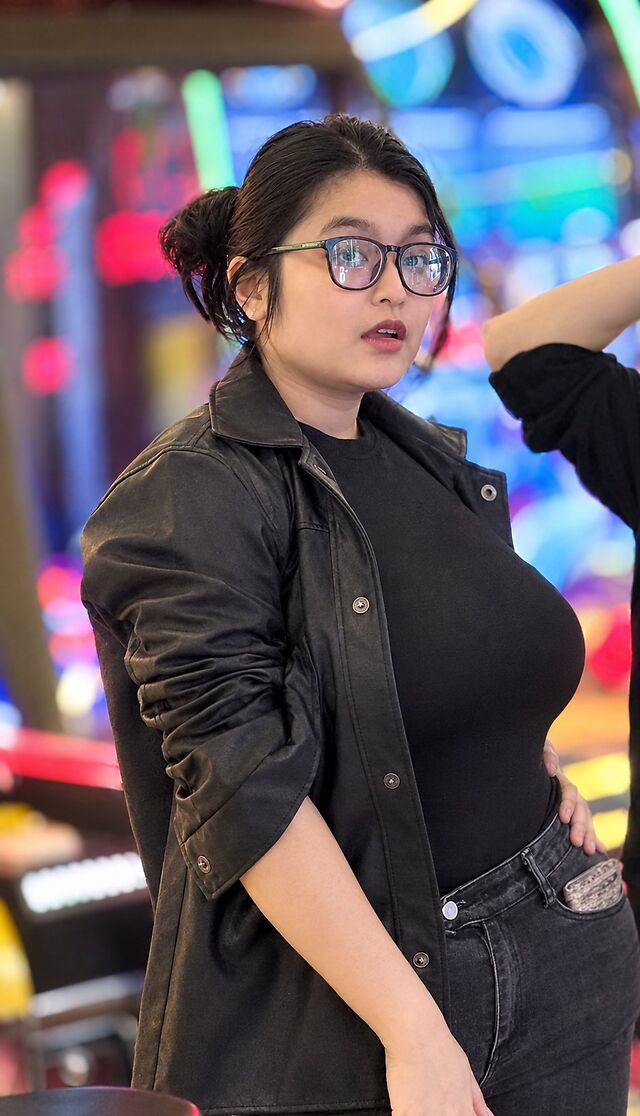 Andra Hevinska leaked photos