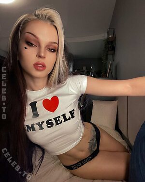 andrasta Nude Leaked Photo #14