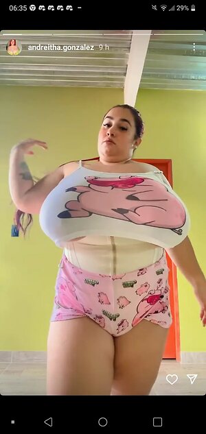 Andrea G. leaked photo #12