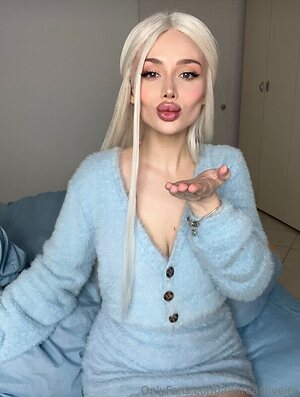 Andrea Oliveira leaked photo #6