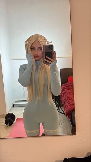 Andrea Oliveira leaked photo #7