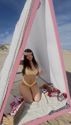 Andrea_21fdz Nude Leaked Photo #3